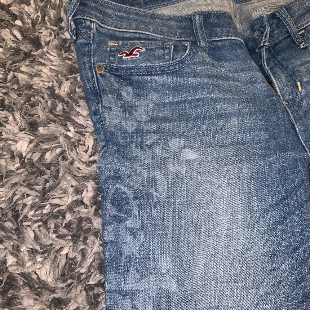 Hollister Floral Design Skinny Jeans - Picture 3 of 5